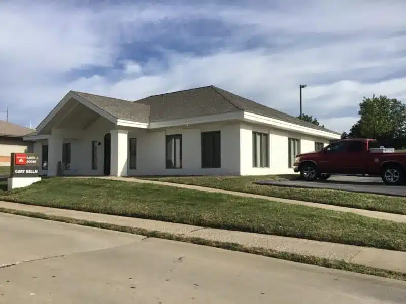 The Best Commercial Exterior Paint Coatings In Colorado Commercial Exterior Paint Debbies-pharmacy-hazelwood-brick-4-scaled-e1660586990590